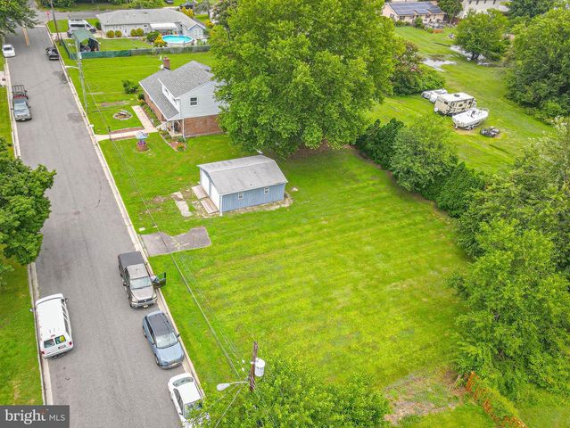 132 DARTMOUTH RD, Pennsville, NJ 08070