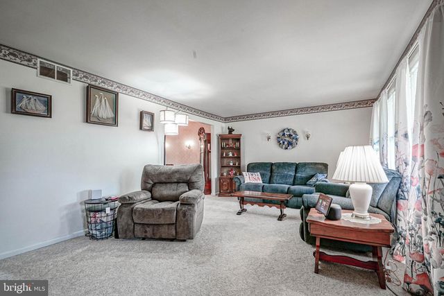 132 DARTMOUTH RD, Pennsville, NJ 08070