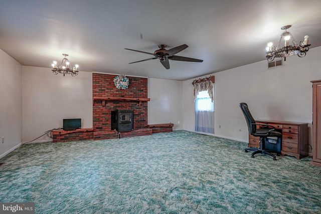 132 DARTMOUTH RD, Pennsville, NJ 08070