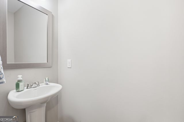 6352 Magnolia Station Drive, Lula, GA 30554