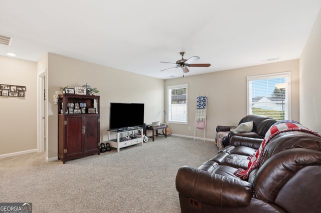 6352 Magnolia Station Drive, Lula, GA 30554