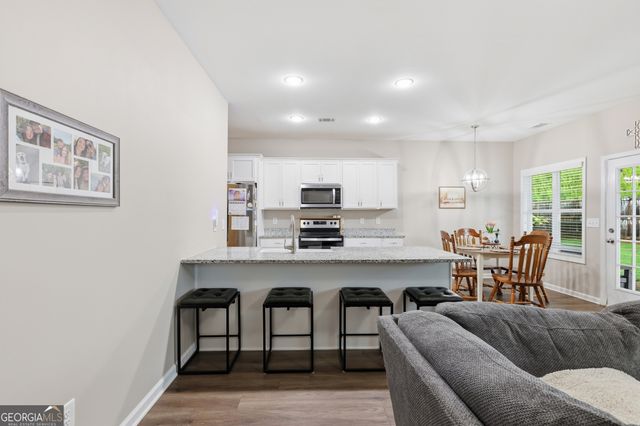 6352 Magnolia Station Drive, Lula, GA 30554