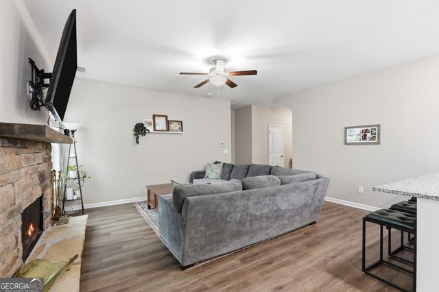 6352 Magnolia Station Drive, Lula, GA 30554