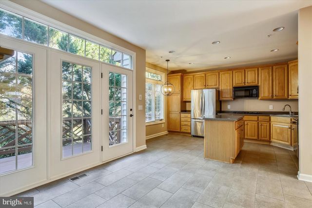 707 HAWKINS WAY, Alexandria, VA 22314