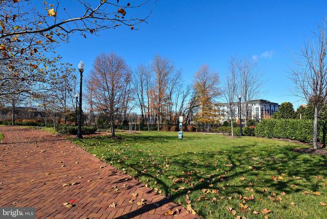 707 HAWKINS WAY, Alexandria, VA 22314