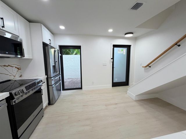 575 NE 7th Avenue 4b, Fort Lauderdale, FL 33301