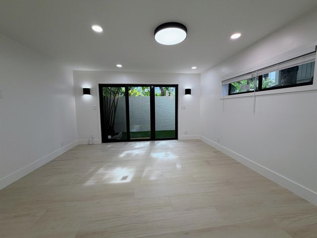 575 NE 7th Avenue 4b, Fort Lauderdale, FL 33301