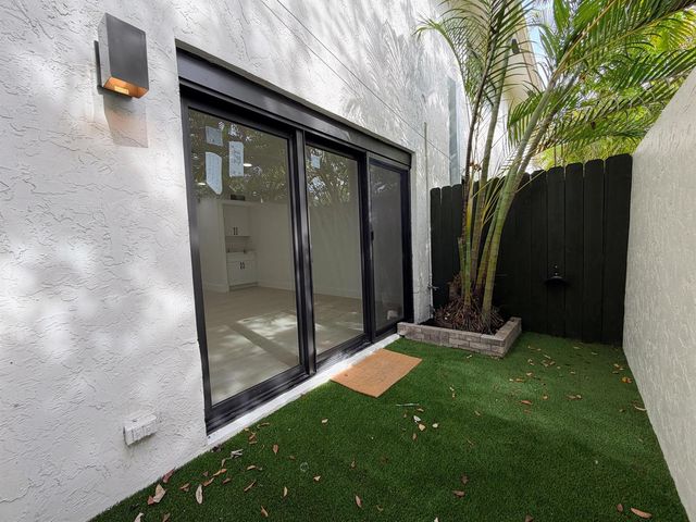 575 NE 7th Avenue 4b, Fort Lauderdale, FL 33301