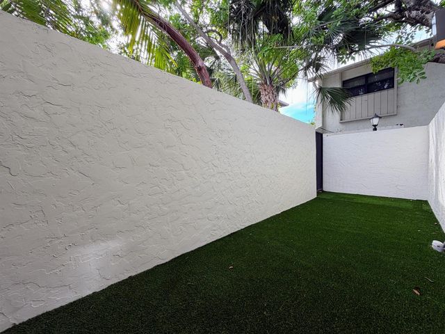 575 NE 7th Avenue 4b, Fort Lauderdale, FL 33301