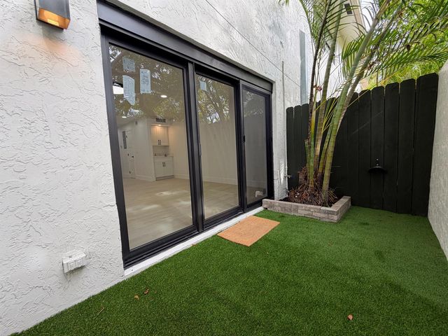 575 NE 7th Avenue 4b, Fort Lauderdale, FL 33301