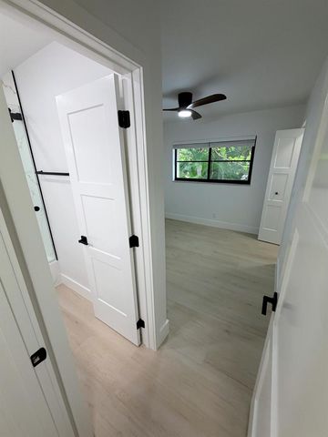 575 NE 7th Avenue 4b, Fort Lauderdale, FL 33301