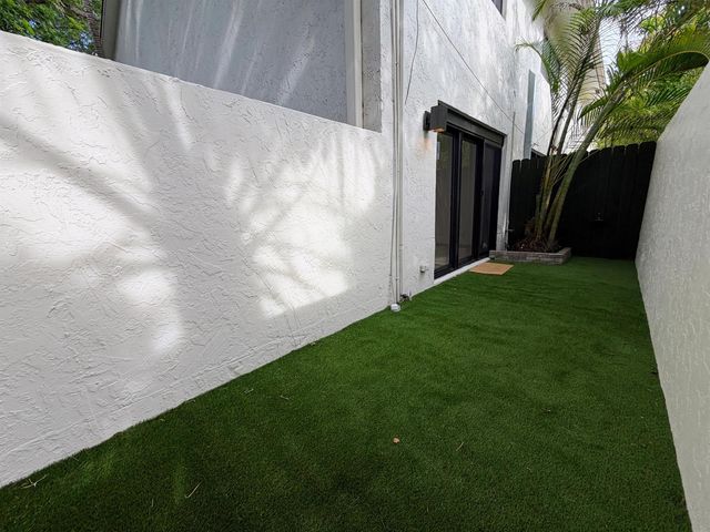 575 NE 7th Avenue 4b, Fort Lauderdale, FL 33301