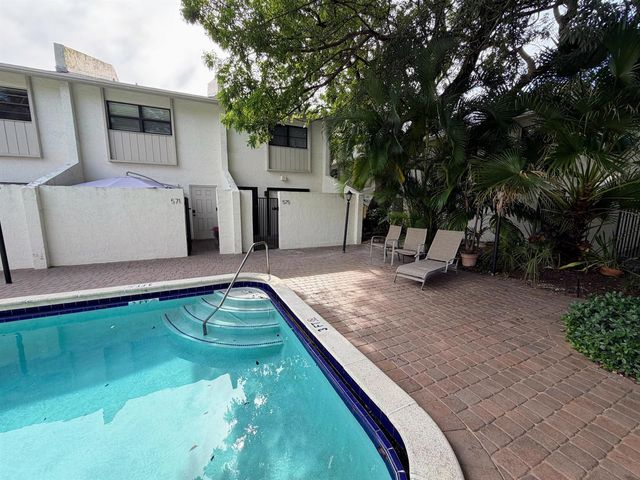 575 NE 7th Avenue 4b, Fort Lauderdale, FL 33301
