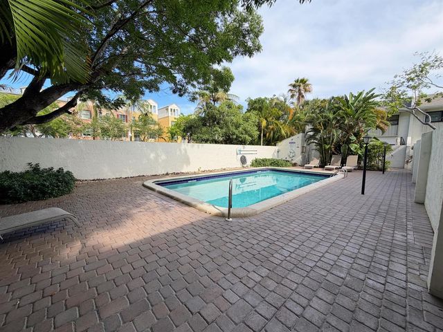 575 NE 7th Avenue 4b, Fort Lauderdale, FL 33301
