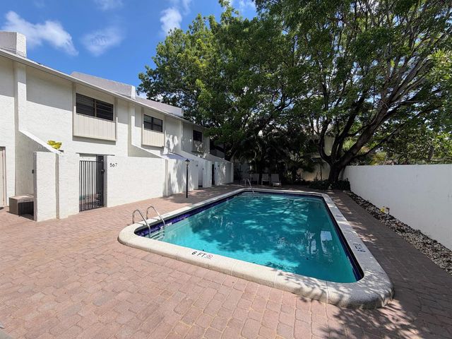 575 NE 7th Avenue 4b, Fort Lauderdale, FL 33301