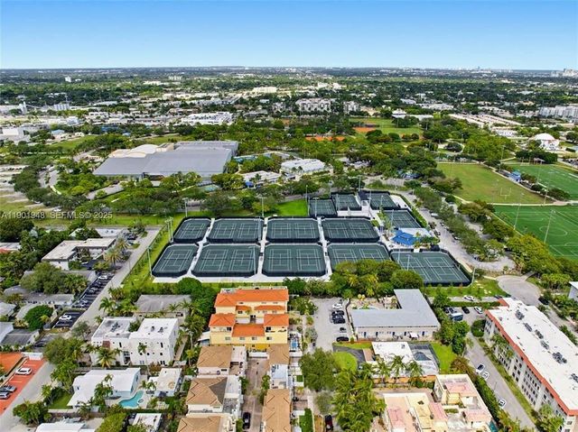 575 NE 7th Avenue 4b, Fort Lauderdale, FL 33301