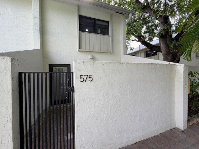 575 NE 7th Avenue 4b, Fort Lauderdale, FL 33301