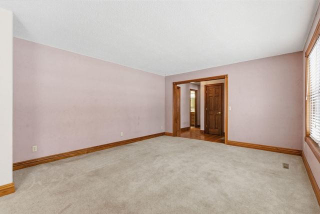 1122 W Vancouver Street, Springfield, MO 65803