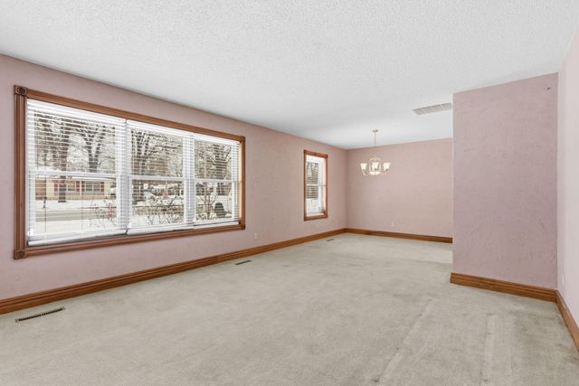 1122 W Vancouver Street, Springfield, MO 65803