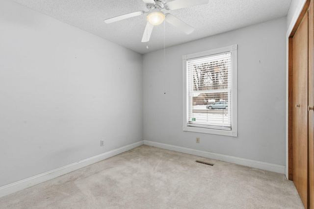 1122 W Vancouver Street, Springfield, MO 65803