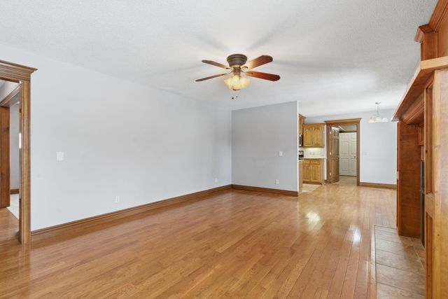 1122 W Vancouver Street, Springfield, MO 65803