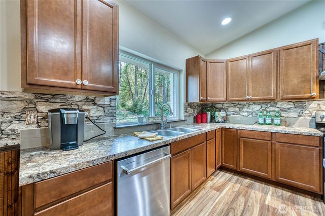 20112 13th Street SW, Lakebay, WA 98349