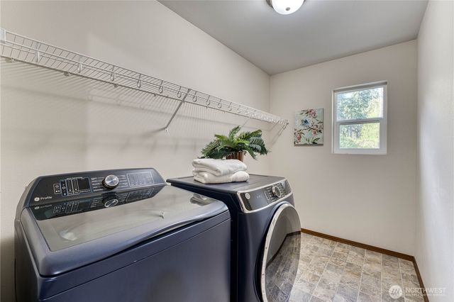 20112 13th Street SW, Lakebay, WA 98349