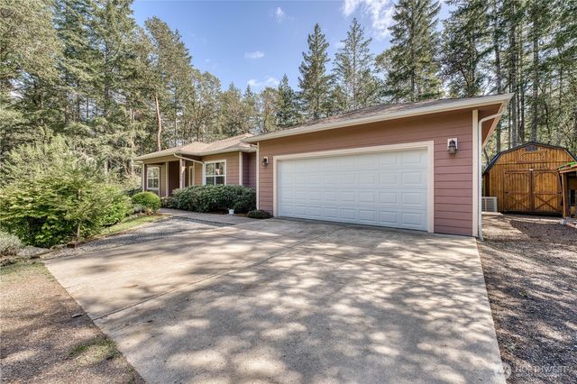 20112 13th Street SW, Lakebay, WA 98349