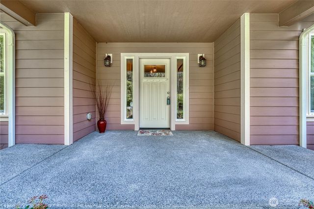 20112 13th Street SW, Lakebay, WA 98349