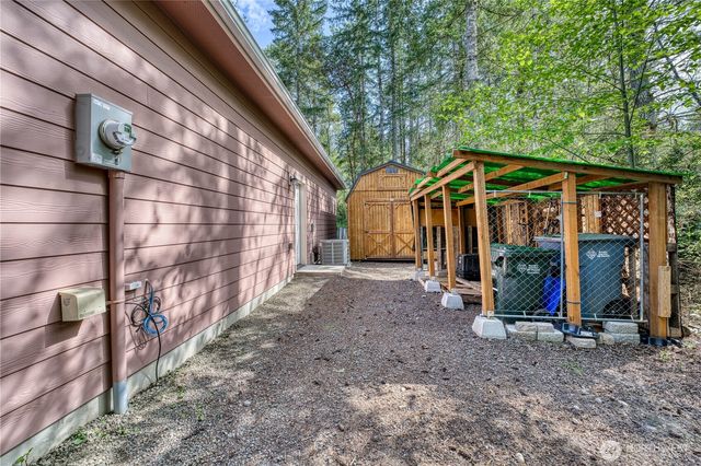 20112 13th Street SW, Lakebay, WA 98349