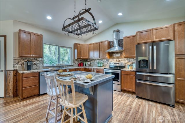 20112 13th Street SW, Lakebay, WA 98349