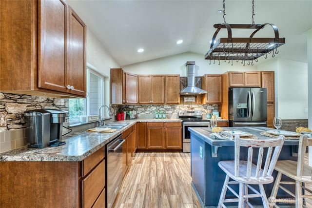 20112 13th Street SW, Lakebay, WA 98349