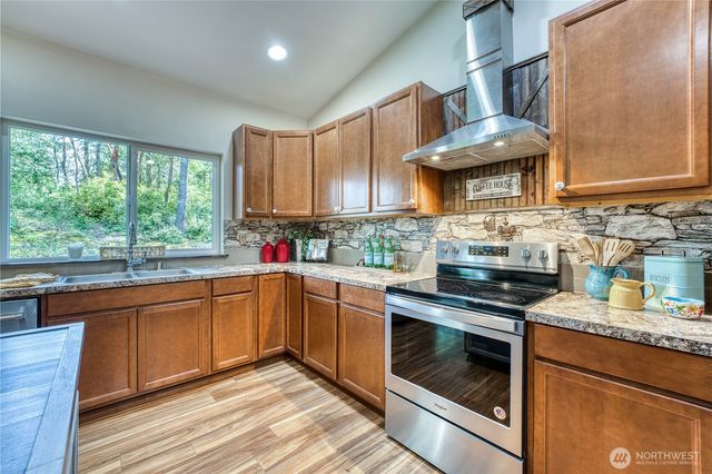 20112 13th Street SW, Lakebay, WA 98349