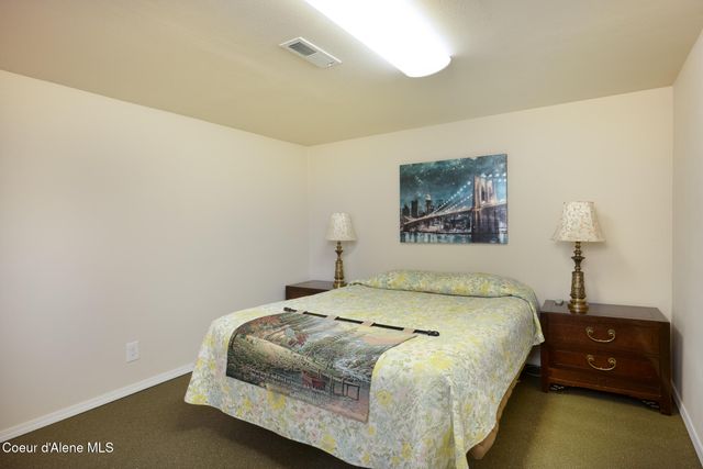 16703 W Riverview DR, Post Falls, ID 83854