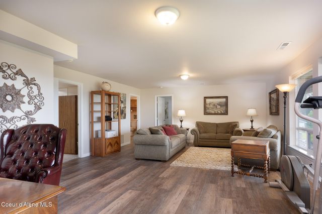 16703 W Riverview DR, Post Falls, ID 83854