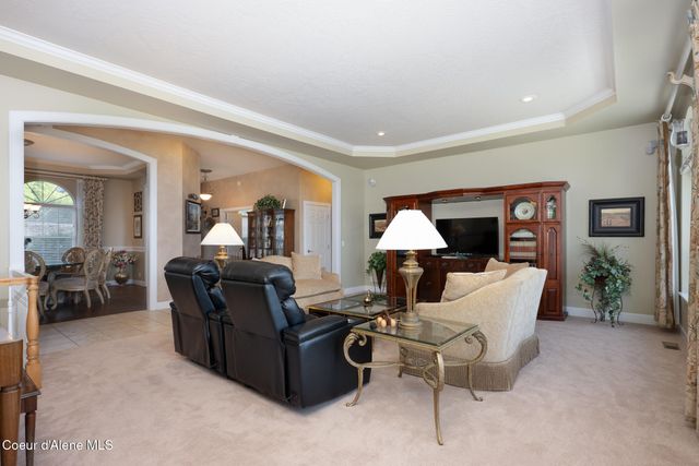 16703 W Riverview DR, Post Falls, ID 83854