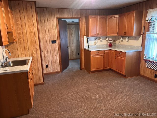 311 S 4th Street, Jeffersonville, IN 47130