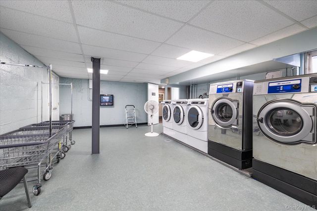 16 Main Street 2G, East Rockaway, NY 11518