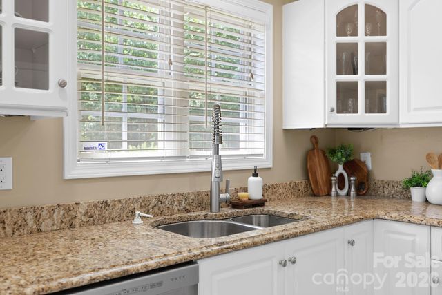 20 Good Day Court, Candler, NC 28715