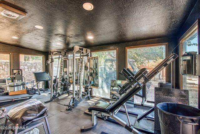 1002 Devendale Drive, Las Cruces, NM 88005