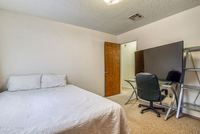 1002 Devendale Drive, Las Cruces, NM 88005