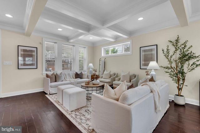 641 GALLATIN ST NW, Washington, DC 20011