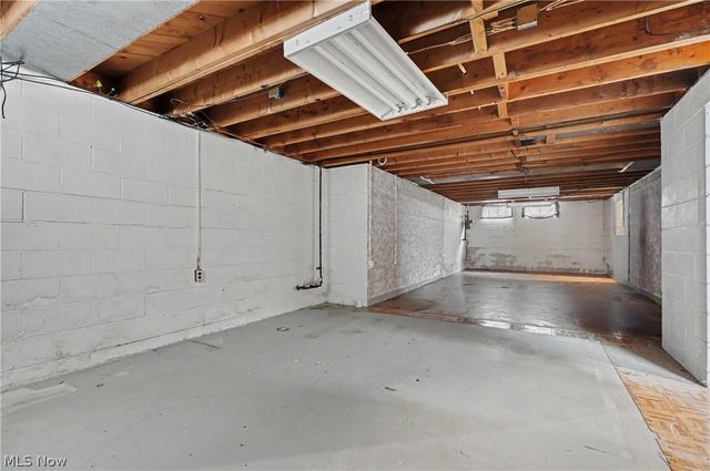 2471 19th Street, Cuyahoga Falls, OH 44223