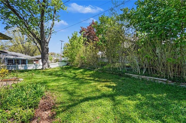 2471 19th Street, Cuyahoga Falls, OH 44223