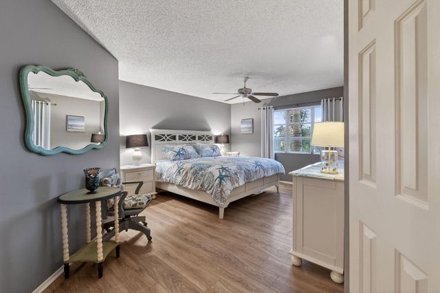 170 Seabreeze Circle, Jupiter, FL 33477