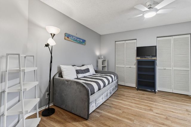 170 Seabreeze Circle, Jupiter, FL 33477