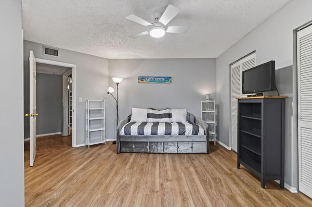 170 Seabreeze Circle, Jupiter, FL 33477