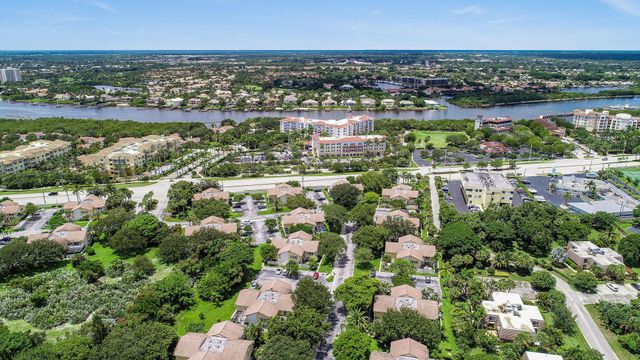 170 Seabreeze Circle, Jupiter, FL 33477