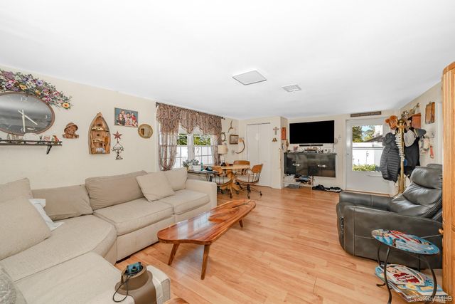 495 Windmill Avenue, West Babylon, NY 11704