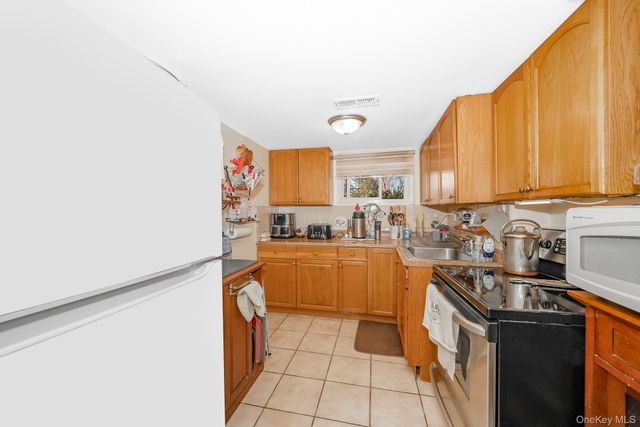 495 Windmill Avenue, West Babylon, NY 11704